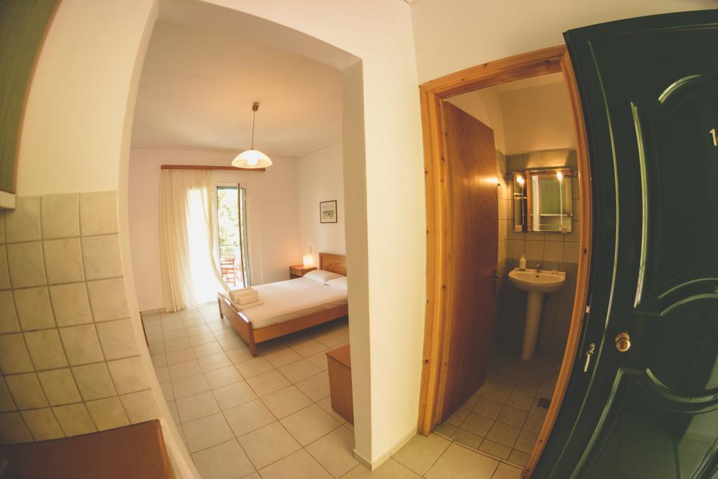 Althea Studios Lefkada Áyios Nikítas 객실 사진